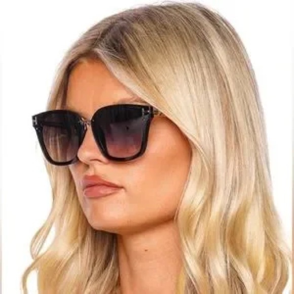 💯- New Authentic TOM FORD TF1014 52Y Philippa 68MM Square Sunglasses